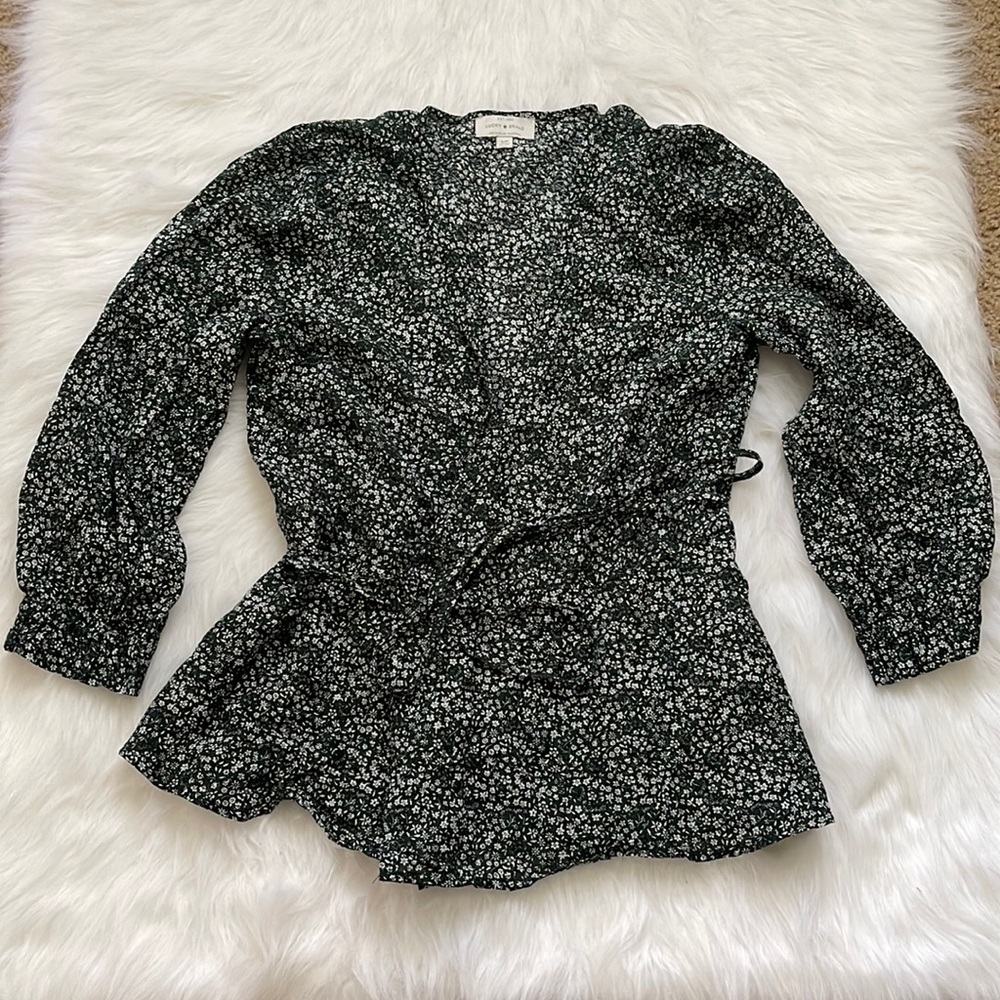 EUC Lucky Brand Wrap Blouse size small